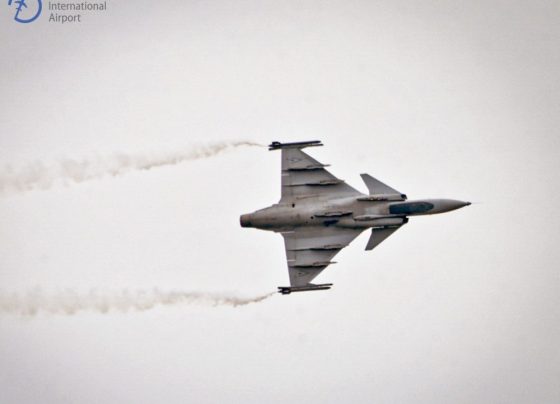 Legutóbb szeptember 25-én, az 5. Wizz Air Debrecen Airport Run eseményen járt a városban a Magyar Honvédség Gripen vadászrepülőgépe. Forrás: Debrecen International Airport