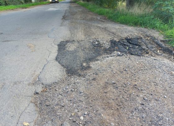 Így készül a klasszikus hazai kátyús tarka út
