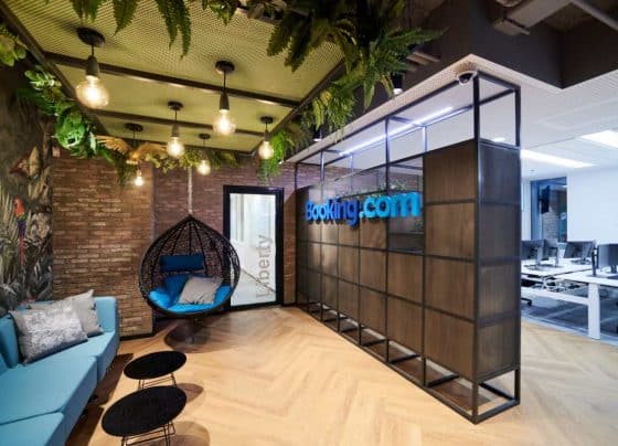 A GVH rajtaütésszerű helyszíni vizsgálatot tartott a Booking.com-nál